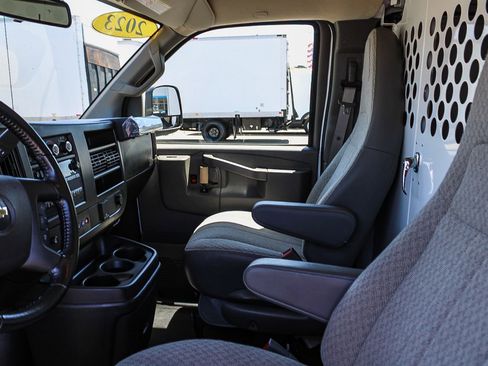 Used 2023 Chevrolet Express 2500 w/ Driver Convenience Package RWD image 15