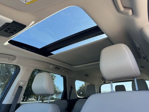 New 2026 Nissan Pathfinder SL image 17