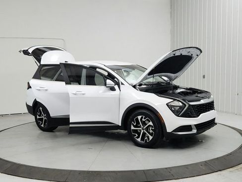 Used 2023 Kia Sportage EX image 9