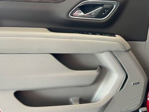 Used 2021 Chevrolet Tahoe LT w/ LT Signature Package image 9