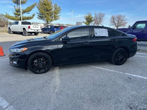 Used 2019 Ford Fusion SE w/ Equipment Group 151A image 15