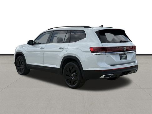 New 2026 Volkswagen Atlas SE image 7