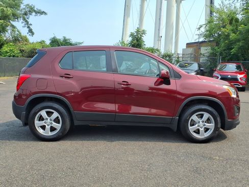 Used 2016 Chevrolet Trax LS w/ LPO, Protection Package AWD/4WD image 2