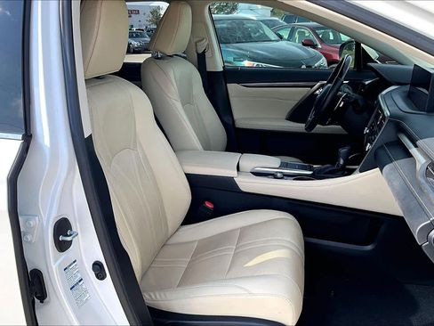 Used 2022 Lexus RX 350L Luxury image 8
