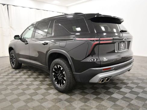 Used 2024 Chevrolet Traverse Z71 image 5