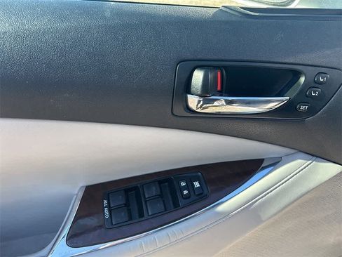 Used 2011 Lexus ES 350 image 15