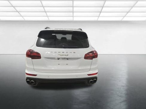 Used 2017 Porsche Cayenne S Platinum image 5