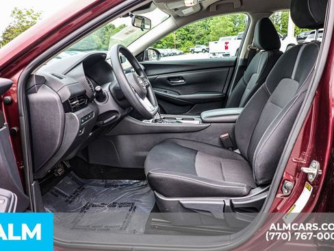 Used 2024 Nissan Sentra SV FWD image 18