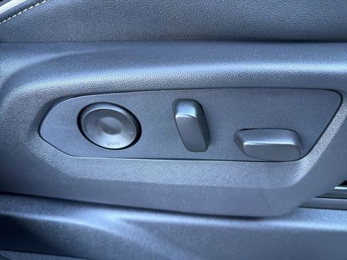 New 2026 Chevrolet Suburban Premier w/ Sun And Tow Package image 25