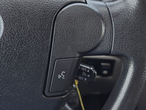Used 2012 Toyota Tundra 2WD CrewMax w/ Tow Pkg image 19