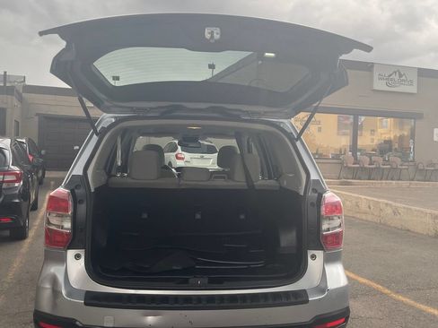 Used 2015 Subaru Forester 2.5i Premium AWD/4WD image 21
