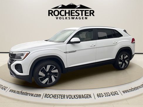 New 2026 Volkswagen Atlas Cross Sport SE image 3