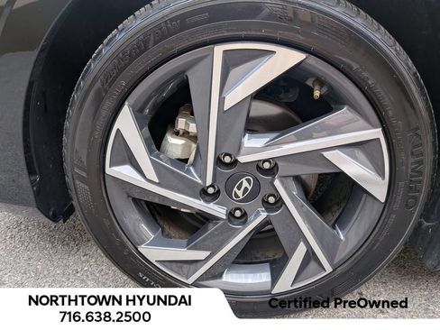 Used 2025 Hyundai Elantra Sport FWD image 38