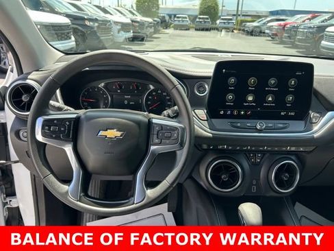 Used 2025 Chevrolet Blazer LT FWD image 17