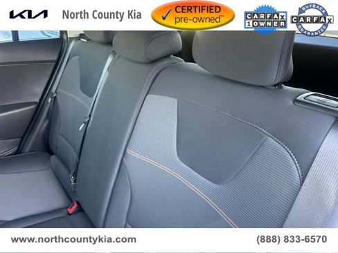 Certified 2025 Kia Niro LX image 15