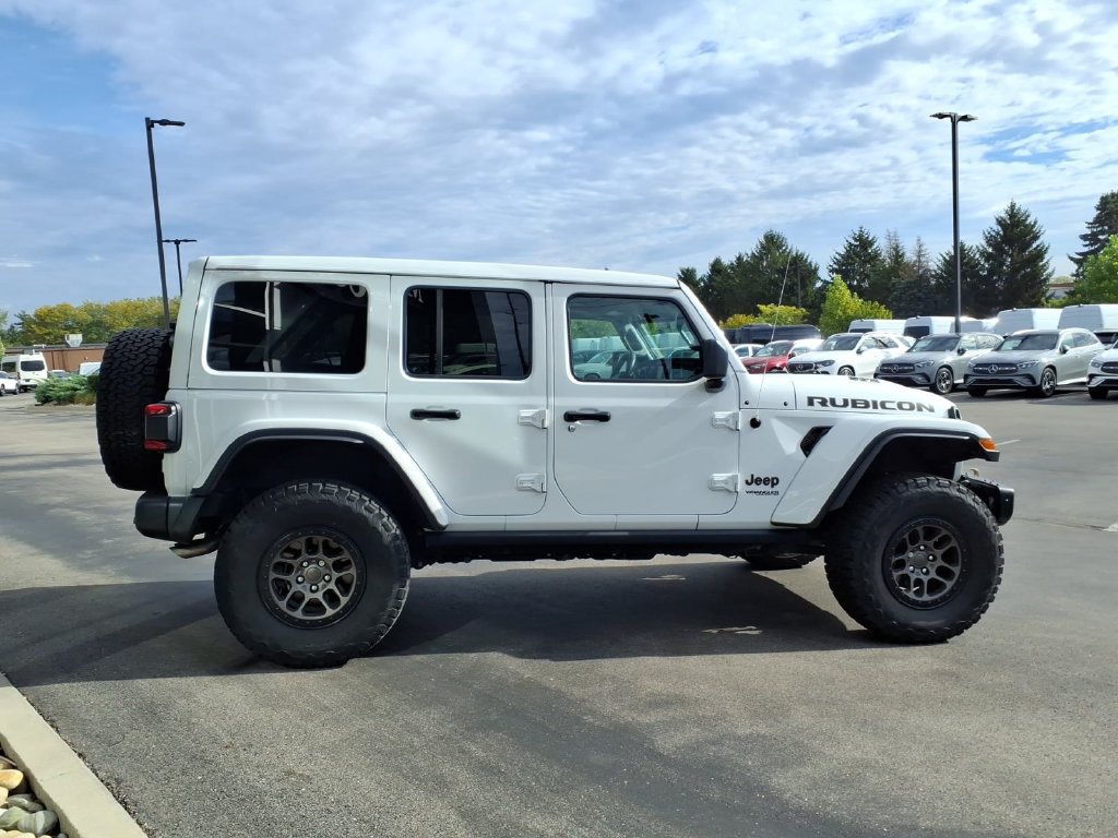 Used 2021 Jeep Wrangler Unlimited Rubicon w/ Xtreme Recon 35" Tire Package AWD/4WD image 9