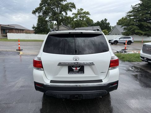 Used 2011 Toyota Highlander Limited w/ Tow Pkg AWD/4WD image 6