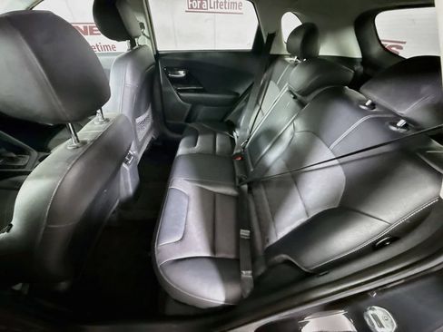 Used 2018 Kia Niro EX w/ EX Touring Graphite Edition FWD image 25