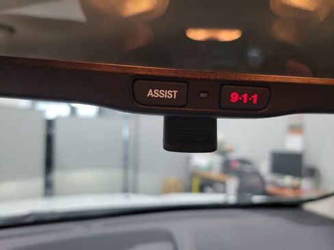 Used 2018 Jeep Cherokee Latitude Plus image 41