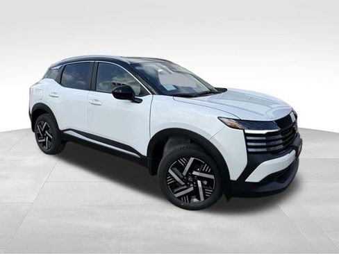 New 2026 Nissan Kicks SV FWD image 1