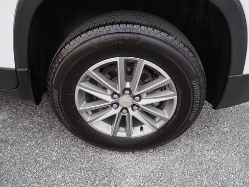 Certified 2023 Chevrolet Traverse LT AWD/4WD image 40