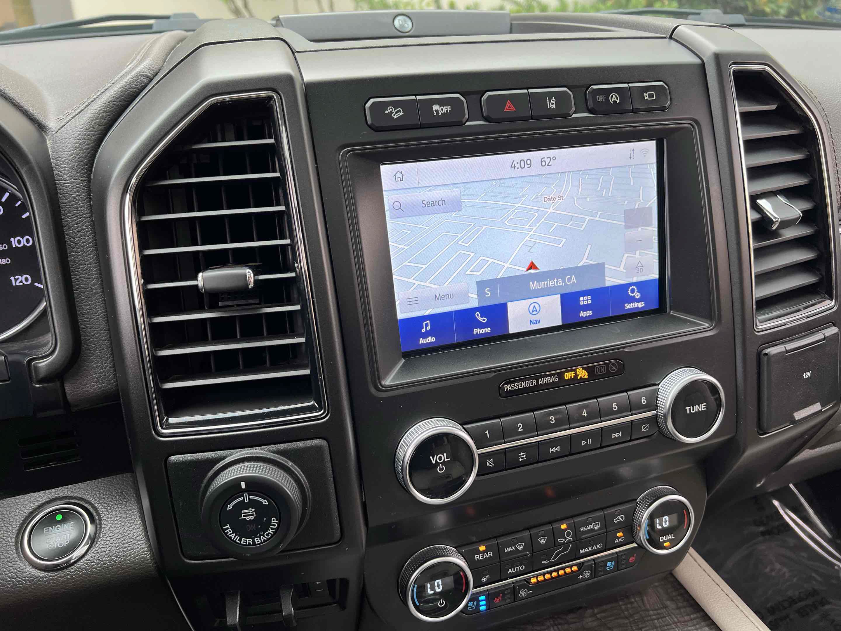 Used 2021 Ford Expedition Limited AWD/4WD image 9