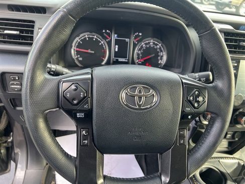 Used 2023 Toyota 4Runner TRD Off-Road image 12