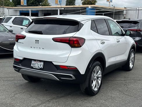 Used 2025 Buick Encore GX Preferred FWD image 3