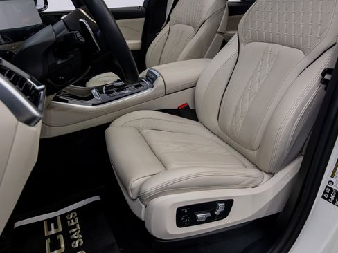 Used 2026 BMW X5 M60i AWD/4WD image 28
