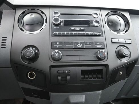 Used 2014 Ford F250 XL w/ XL Value Package image 14