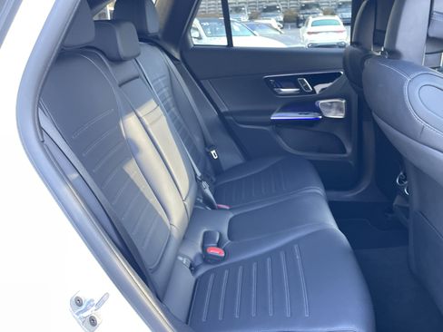 Certified 2025 Mercedes-Benz GLC 300 image 43