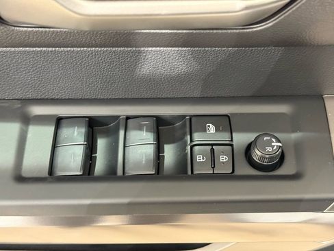 New 2026 Toyota Tundra SR5 AWD/4WD image 15