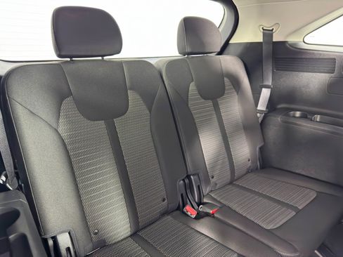 Used 2022 Kia Sorento LX image 33