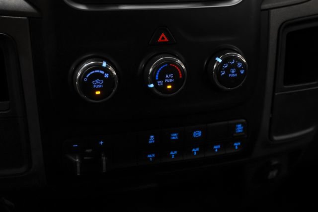 Used 2013 RAM 2500 Tradesman w/ Chrome Appearance Group AWD/4WD image 24