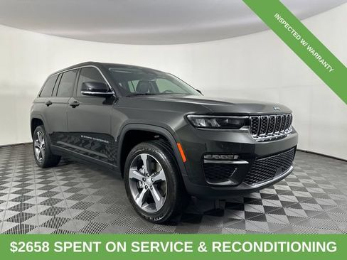Used 2023 Jeep Grand Cherokee 4WD 4xe image 3