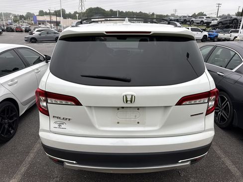 Used 2020 Honda Pilot Touring image 9