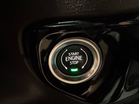 Used 2025 GMC Sierra 1500 SLE AWD/4WD image 42
