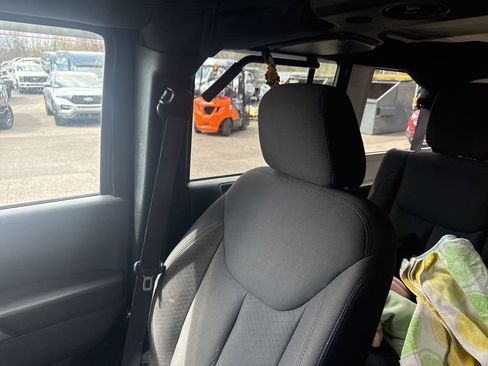 Used 2016 Jeep Wrangler Unlimited Sport w/ Quick Order Package 24S image 12