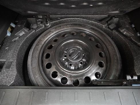 Used 2017 GMC Terrain SLE w/ Convenience Package image 25