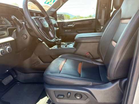 Used 2024 GMC Sierra 1500 AT4 w/ Technology Package image 26