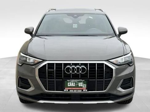 Used 2020 Audi Q3 2.0T Premium w/ Convenience Package AWD/4WD image 2
