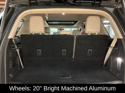 Used 2023 Ford Expedition Limited image 16