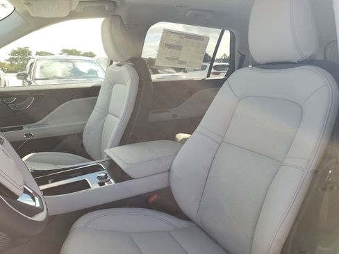 New 2026 Lincoln Aviator 2WD image 21