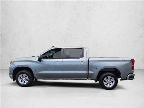 Used 2025 Chevrolet Silverado 1500 LT AWD/4WD image 8