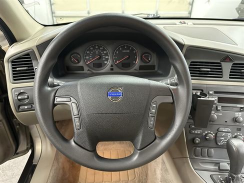 Used 2002 Volvo V70 Cross Country AWD/4WD image 18