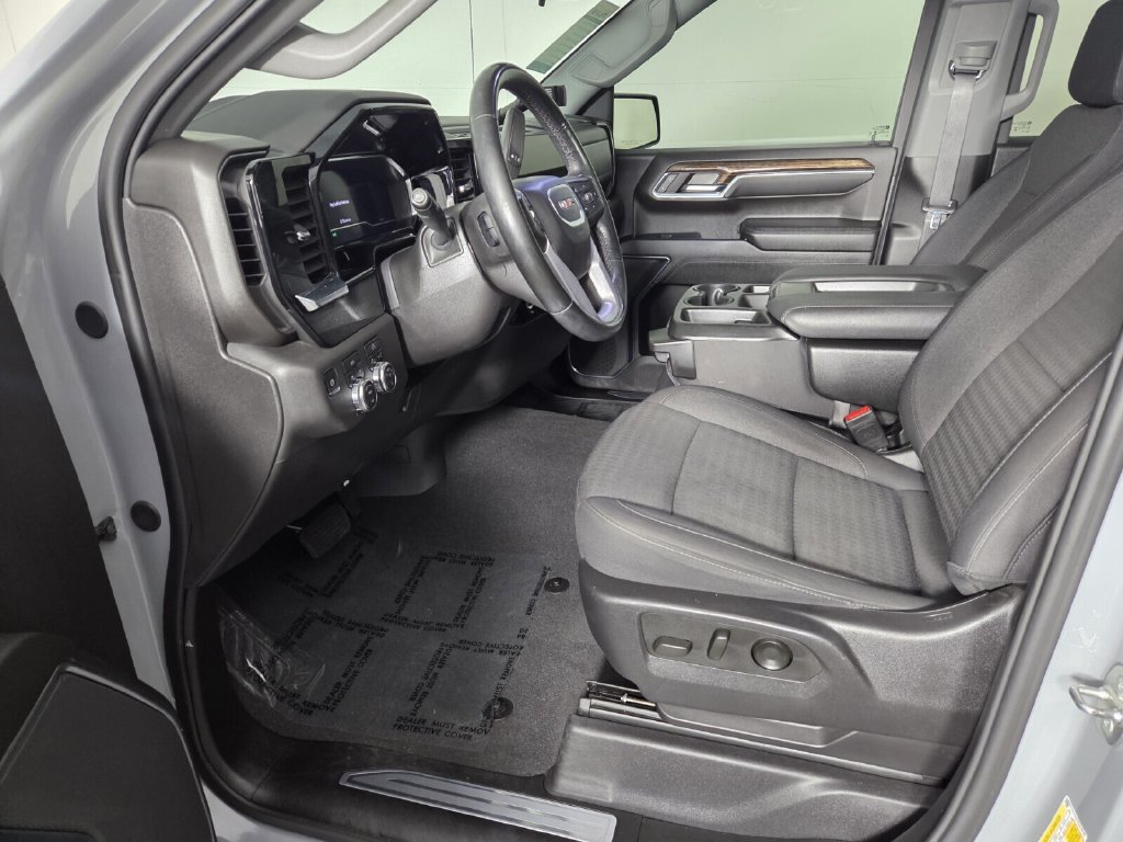 Used 2024 GMC Sierra 1500 Elevation AWD/4WD image 13