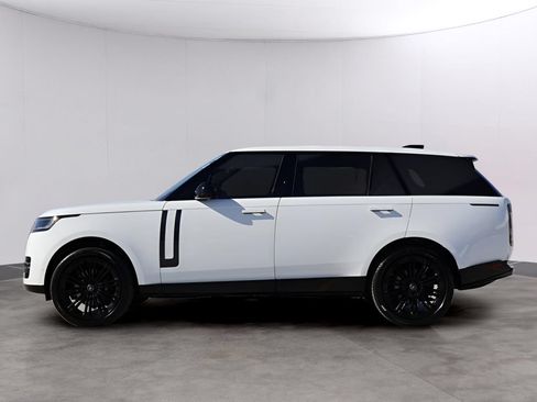 Used 2025 Land Rover Range Rover Long Wheelbase SE AWD/4WD image 4