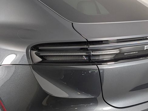 New 2026 Porsche Macan 4S Electric AWD/4WD image 16