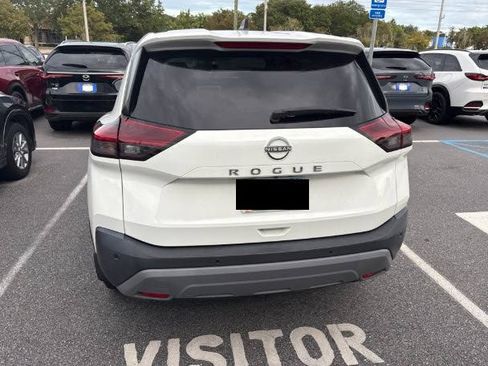 Used 2023 Nissan Rogue S FWD image 7