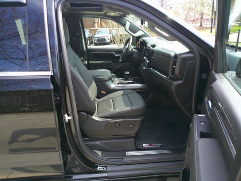 Used 2024 Chevrolet Silverado 1500 LTZ w/ LTZ Premium Package image 38